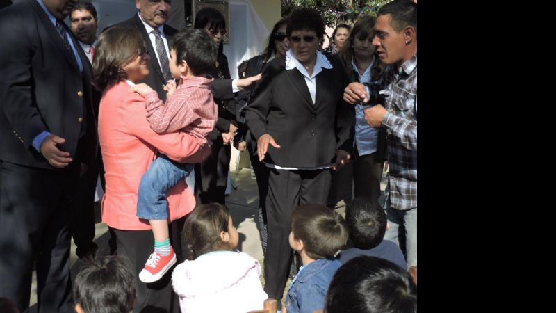 La visita de Lucía a la Casa Cuna en fotos