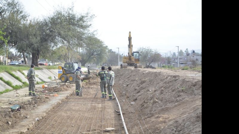 Ensanchan el Fariñango para evitar inundaciones y anegamientos