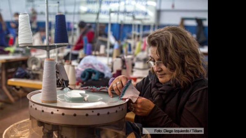 El 70% de las empresas aumentó o mantuvo su producción en julio