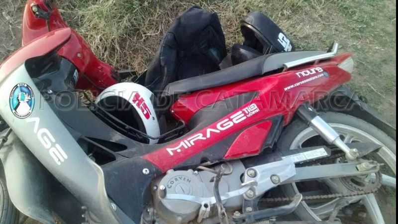 Chocaron una moto y un tractor