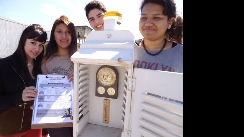 Las escuelas, usinas de la ciencia y la tecnología