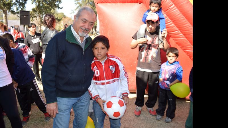 Precandidatos anticiparon festejos por el Día del Niño en Valle Viejo