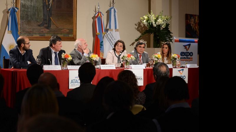 Lucía recibió de Nación 30 millones para emprendimientos