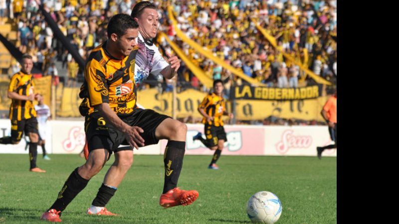 Unión Aconquija rescató un empate en su visita a Mitre, en Santiago