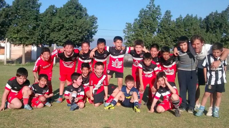 La Escuela de Fútbol La Banda de River festejó el Día del Niño