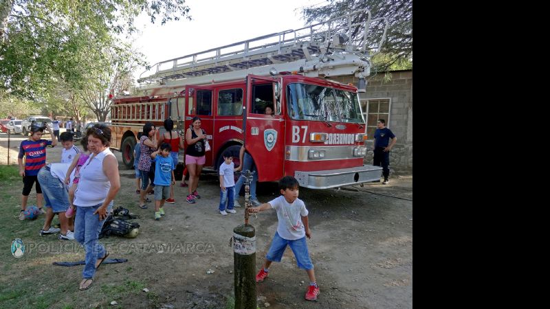 La Policía festejo el Día del Niño