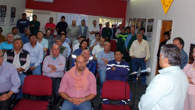 Entregaron certificados a trabajadores viales que se capacitaron