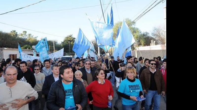 Amplia participación de jóvenes en las PASO