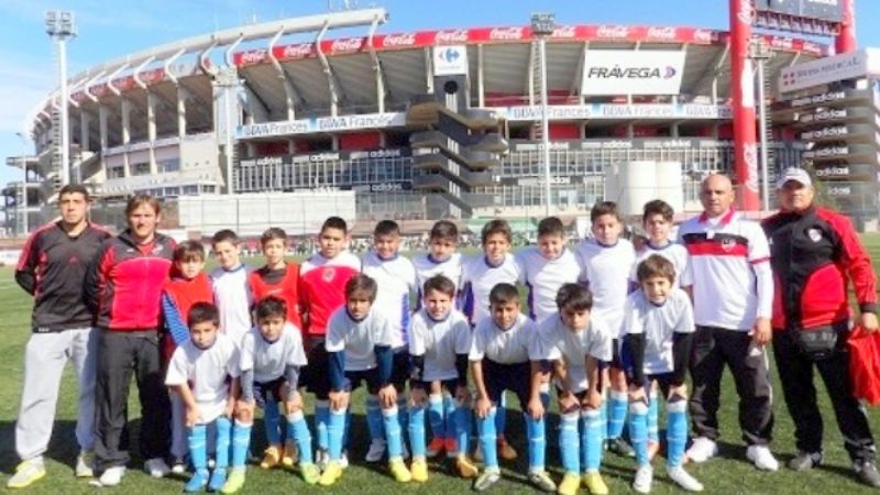 La Banda de River/La Carrera de exitosa experiencia en la River Cup