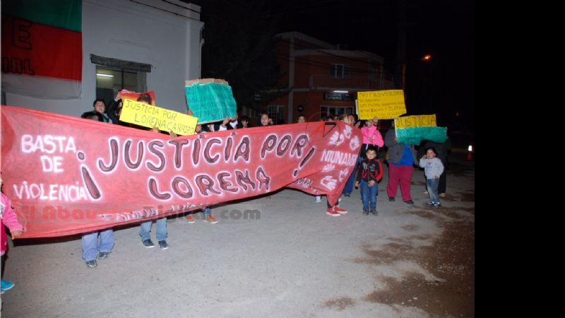 Marcharon pidiendo justicia por la docente brutalmente golpeada