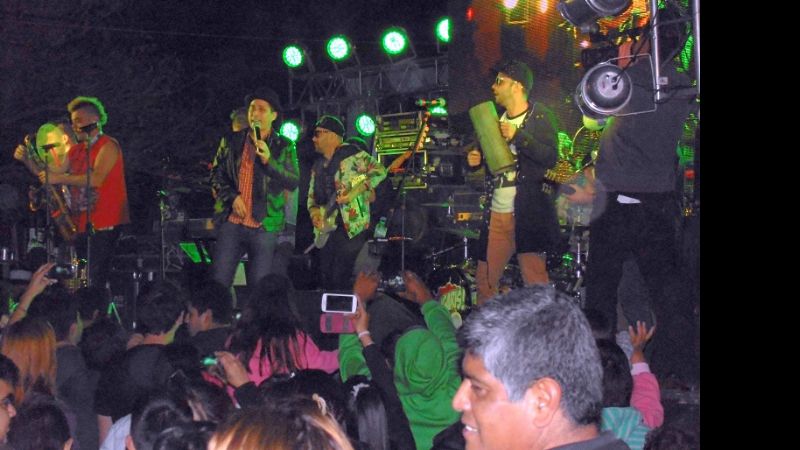 Festivo y multitudinario cierre de Molina en Valle Viejo