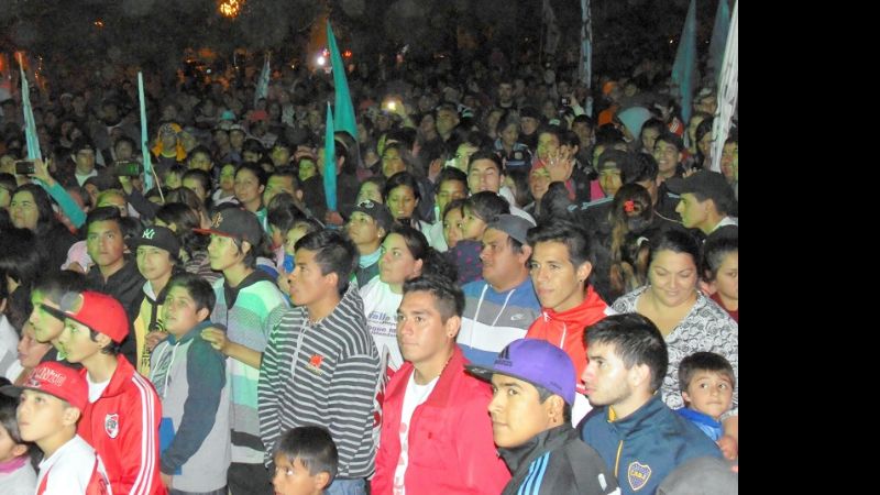 Festivo y multitudinario cierre de Molina en Valle Viejo