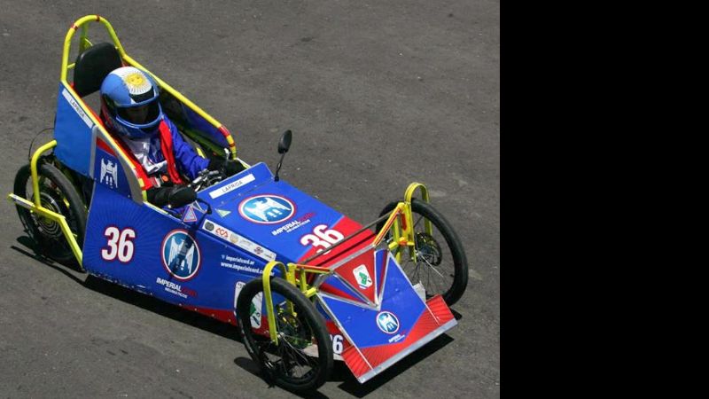 Alumnos de escuelas catamarqueñas en campeonato de Autos Ecológicos