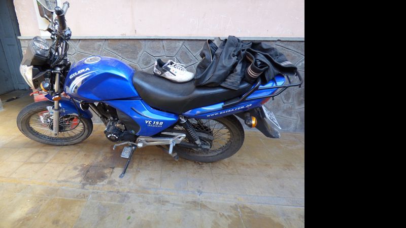 Joven motociclista sufrió violento accidente