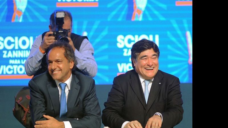 Scioli cerró con un llamamiento a los independientes e indecisos