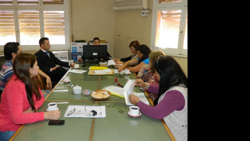 Licitan obras de ampliación para la escuela de Los Ángeles