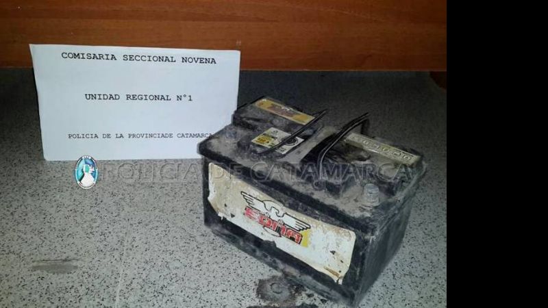 Aprehendieron a un joven y secuestran una batería de auto