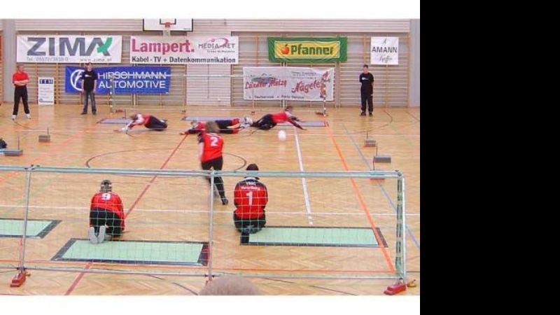 Clases de Torball en el Poli Sur