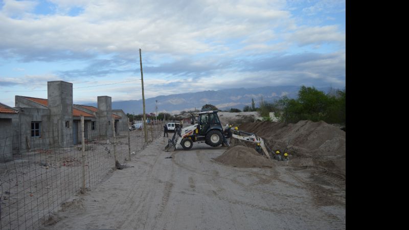 Avanza la obra de red de agua potable para Rivera del Valle