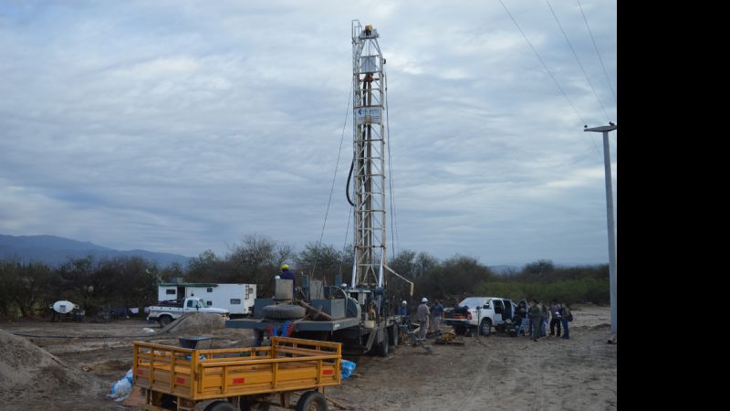 Avanza la obra de red de agua potable para Rivera del Valle