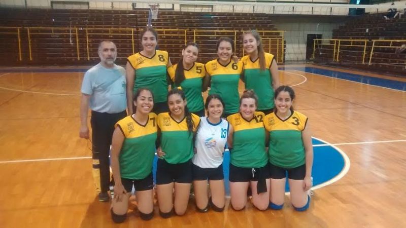 El voley femenino con clasificados a los Evita
