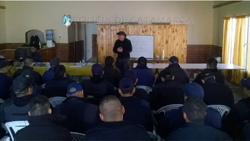 El Grupo GIR dicta curso en Santa Cruz
