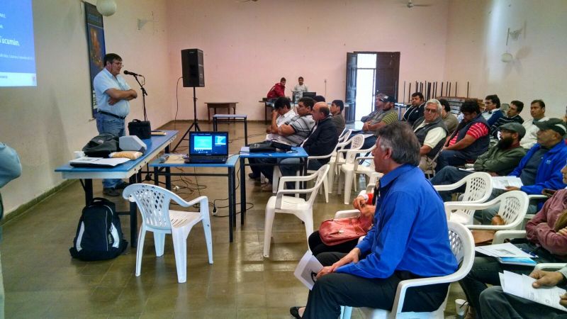 Capacitan a sobre manejo de maíz pos cosecha en Valle Viejo