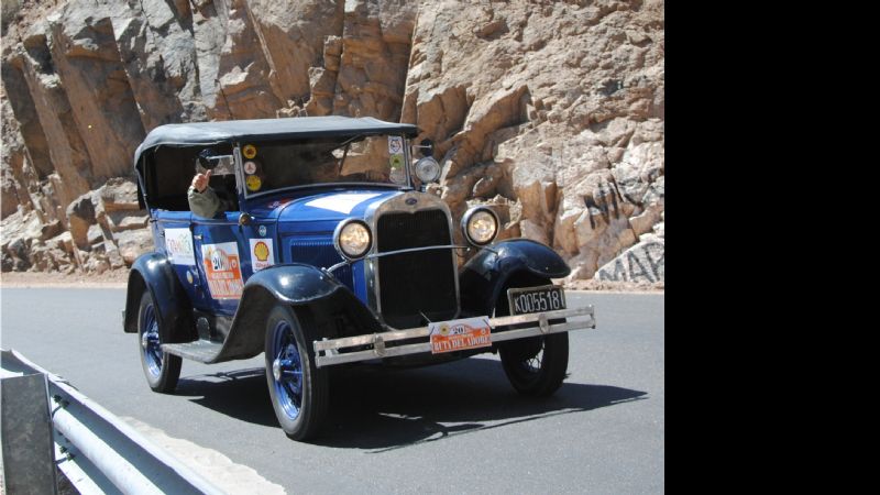 Se pone en marcha el Gran Premio de la Ruta del Adobe, Copa "Roberto Amengual"