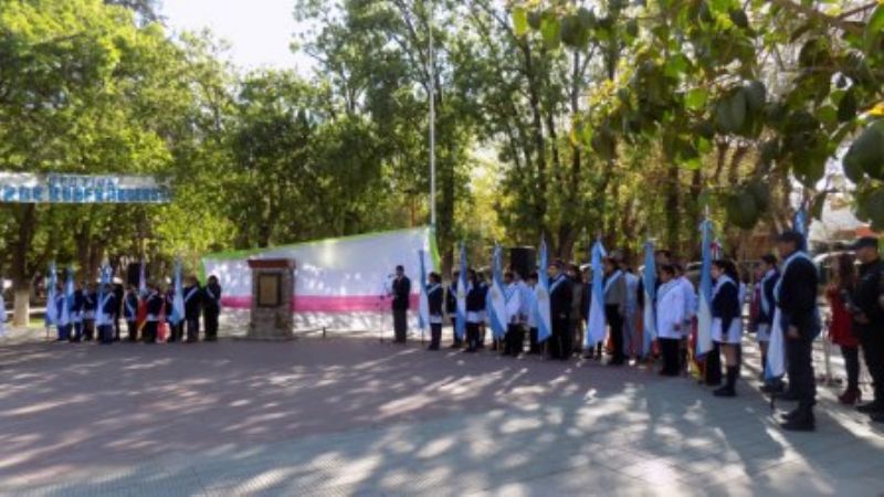 Acto por el  Día del Maestro en Santa María