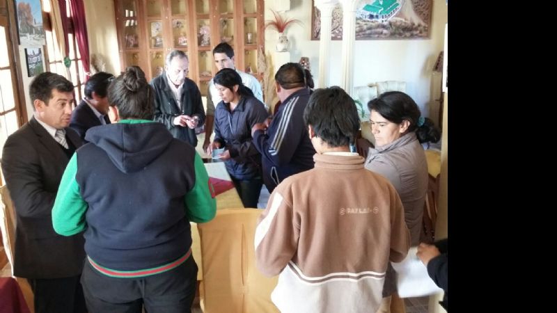 Transporte entregó chequeras de boletos gratuitos en Andalgalá