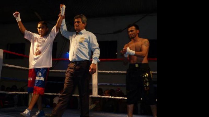 "Jhonny" Herrera “metió” su séptimo nocaut en Recreo