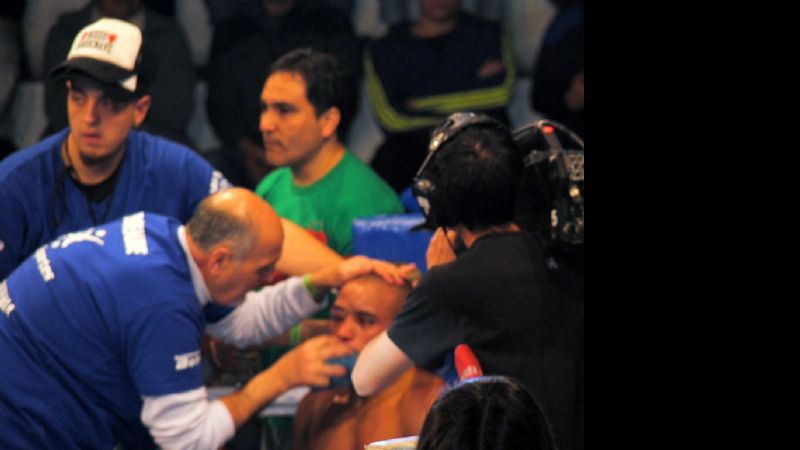 “La Joya” Barrionuevo “doble campeón”, por KOT, en el 8vo. asalto