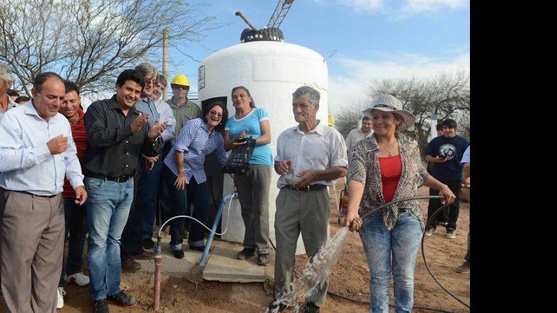 Lucía puso en funcionamiento un nuevo pozo de agua en “Las Animas”
