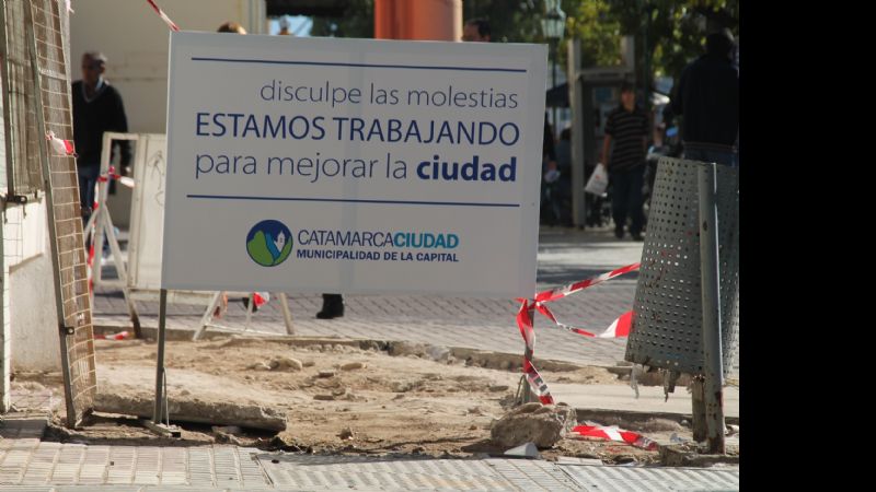 Colocación y reparación de veredas en la Capital