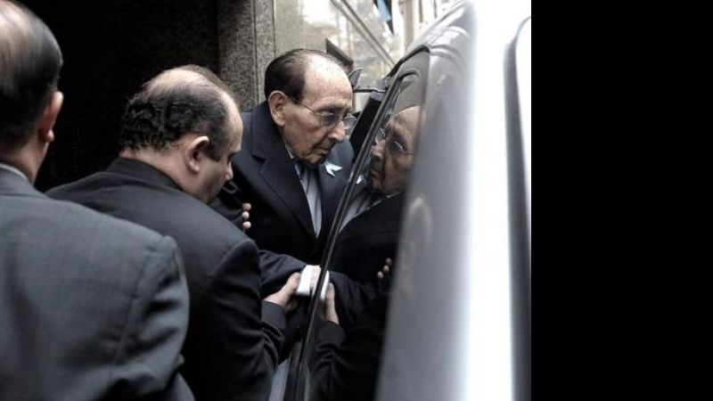 Cristina aceptó formalmente la renuncia de Fayt a la Corte Suprema