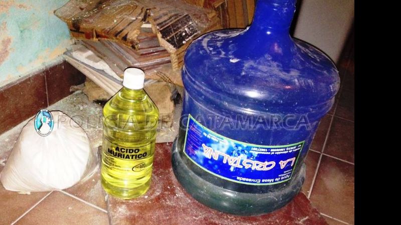 Secuestran elementos precursores químicos para la elaboración de droga