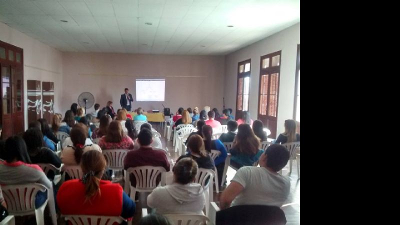 Charla sobre "Resiliencia" para acompañantes pedagógicos