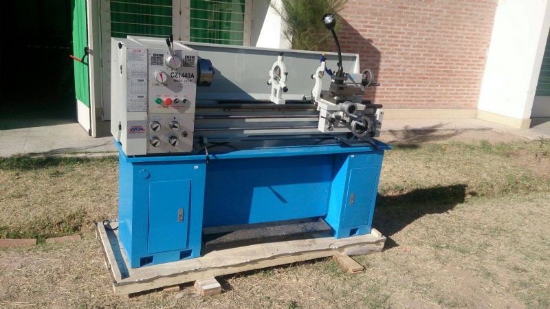 Entrega de equipamiento para escuelas técnicas en Belén