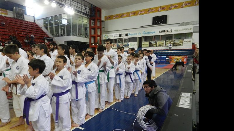 Buena participación de karatecas locales en Santiago del Estero