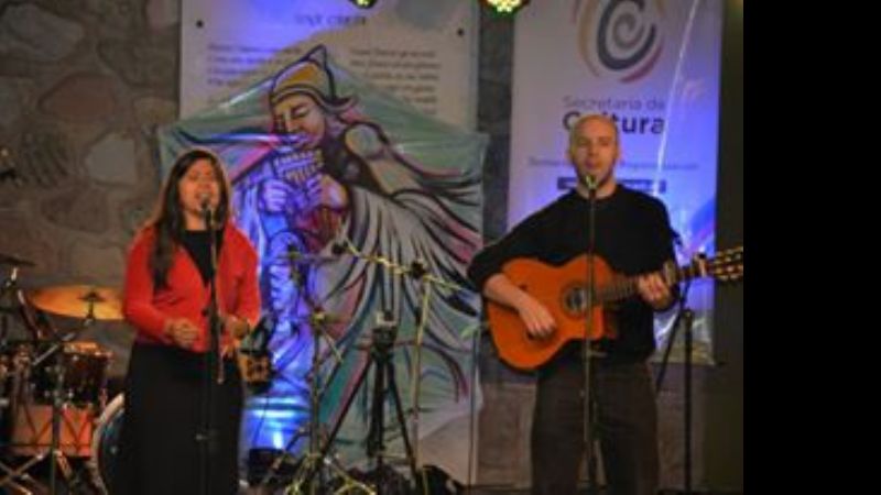 Nadia Larcher llega a SFVC con el cancionero de "Pato" Gentilini