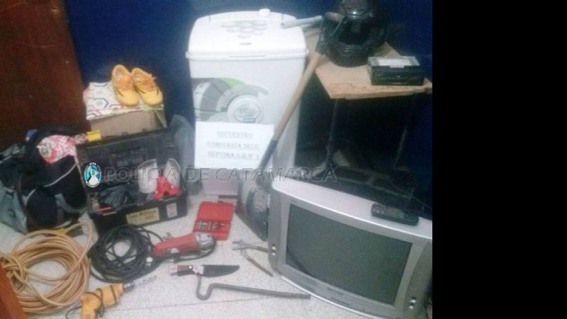 Secuestran elementos de dudosa procedencia