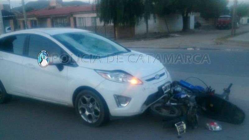 Violento choque dejó dos lesionados