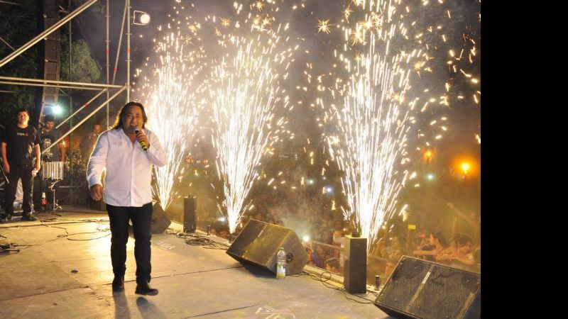 Una multitud recibió la primavera y el Día del Estudiantes en Valle Viejo