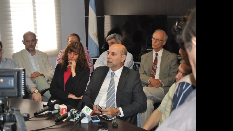 El rector de la UNCA pasó a planta permanente a más de 100 empleados