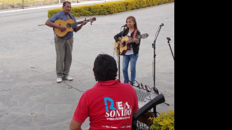 Culminó con éxito 1er Encuentro Artesanal y Productivo Municipal en Los Altos