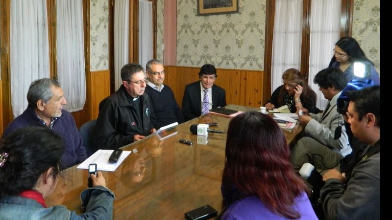 Todo dispuesto para el debate público  entre los candidatos a Gobernador