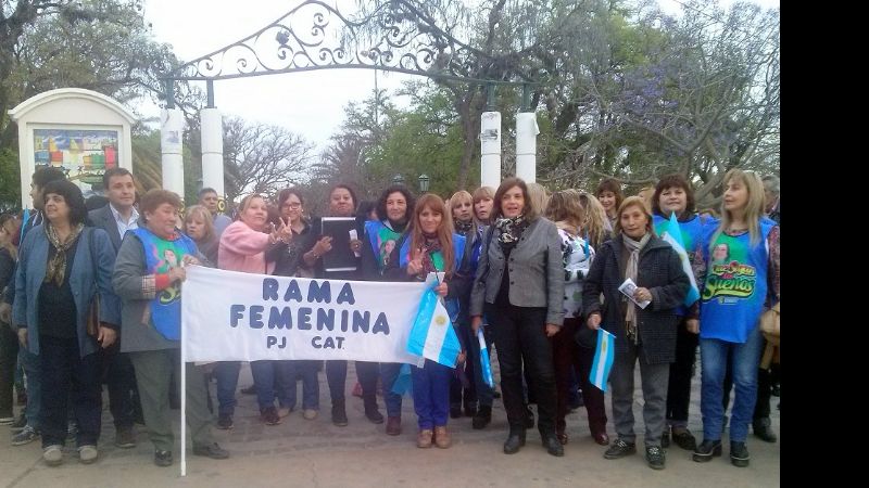 Marcha por el “voto femenino” y el “voto por Lucía”