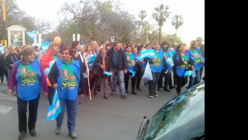 Marcha por el “voto femenino” y el “voto por Lucía”