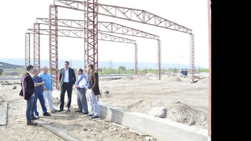 Empresarios bolicheros, apuran las obras en el “Alto Fariñango”