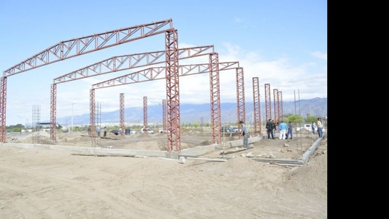 Empresarios bolicheros, apuran las obras en el “Alto Fariñango”